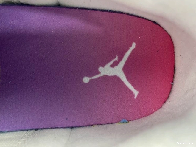 DB0733-190 12 RETRO EASTER AIR JORDAN LOW (2021) 0821